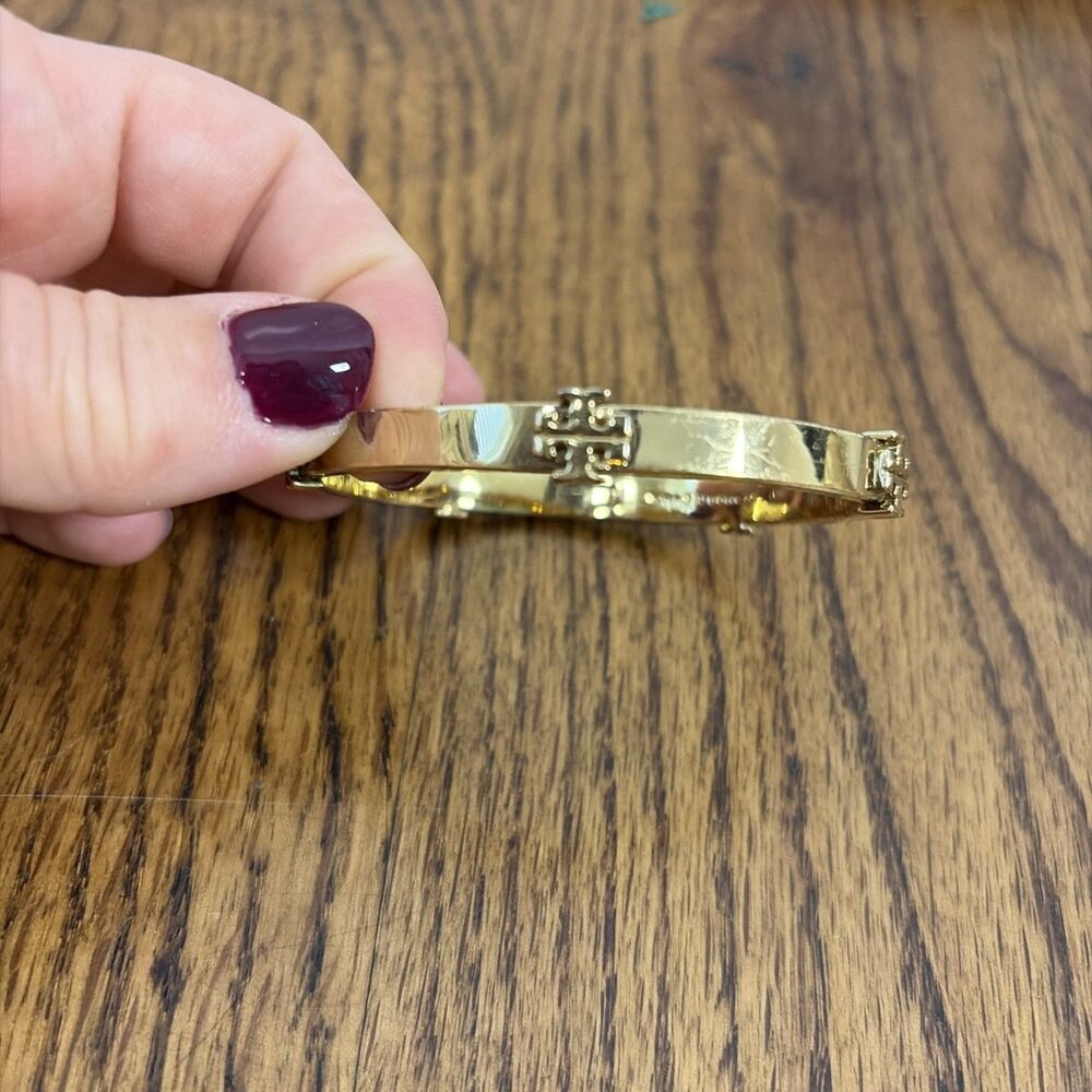 Tory Burch Classic Logo Hinge Bangle 168864 IN TORY GOLD Authentic